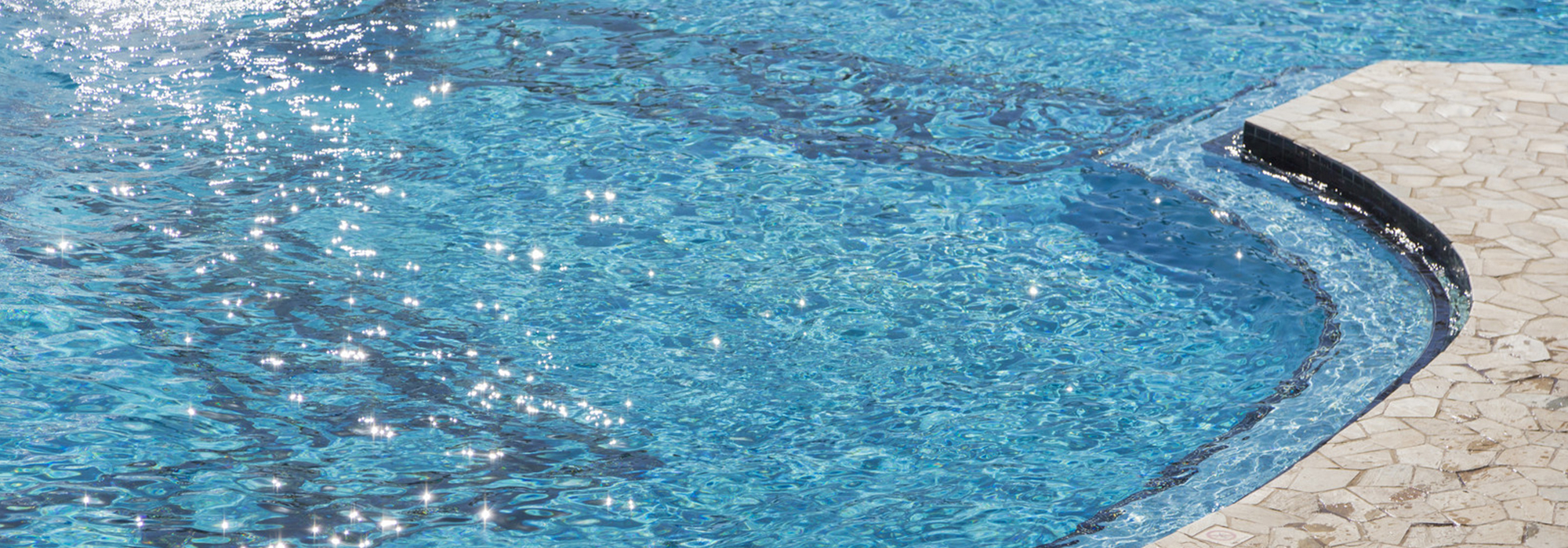 Swimming Pool Gold Pebble Aggregate Gold Standard in Swimming Pool